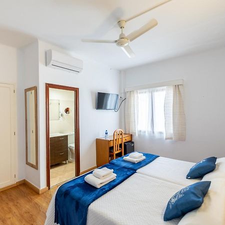 Hostal Doris - Adults Only كولونيا سانت خورذي المظهر الخارجي الصورة