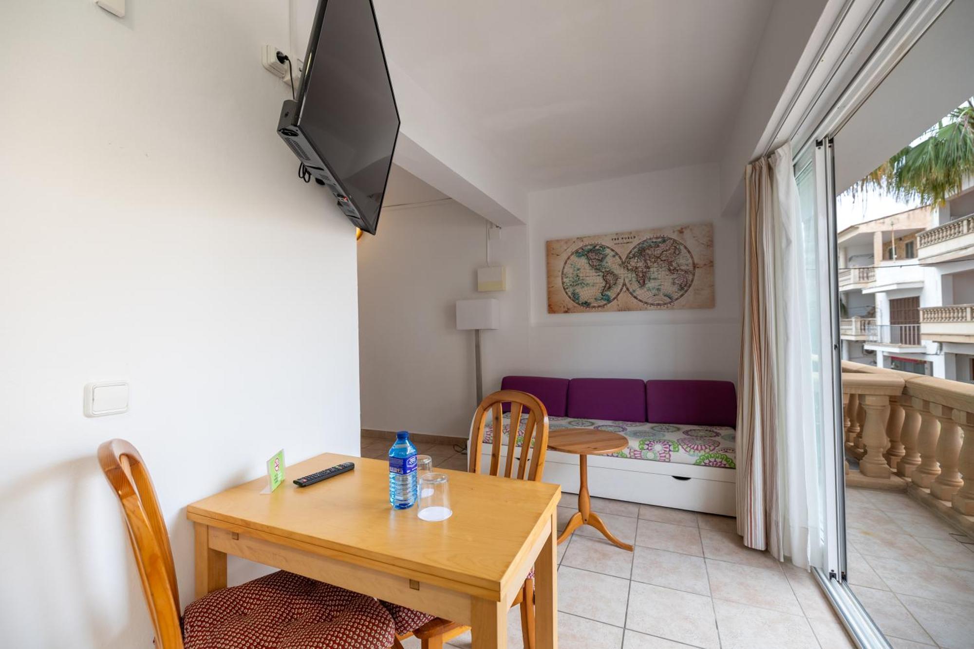 Hostal Doris - Adults Only كولونيا سانت خورذي الغرفة الصورة